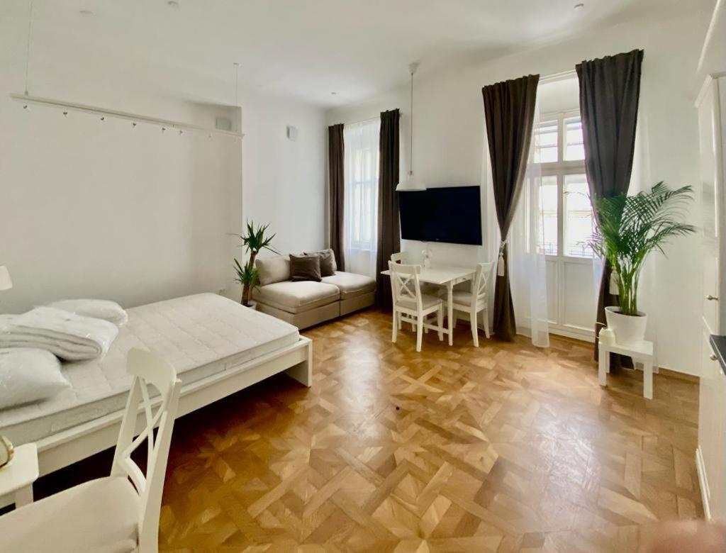 Ars Longa Apartments Liubliana Exterior foto